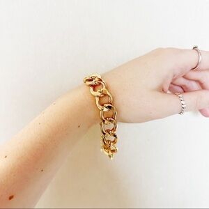 Gold Chainlink Bracelet